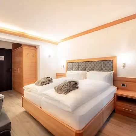 Stella - My Dolomites Experience 4*